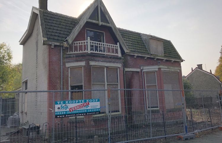 Renovatie/vergroten van een woning/monument te Enkhuizen.